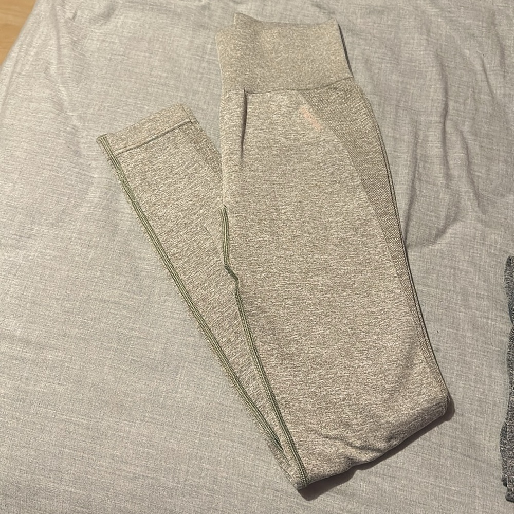 Gymshark leggings - Picture 4 of 5